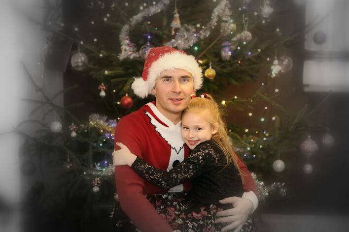 Wokalista disco polo zaśpiewał ze swoją córką! Wyjątkowe wykonanie | VIDEO