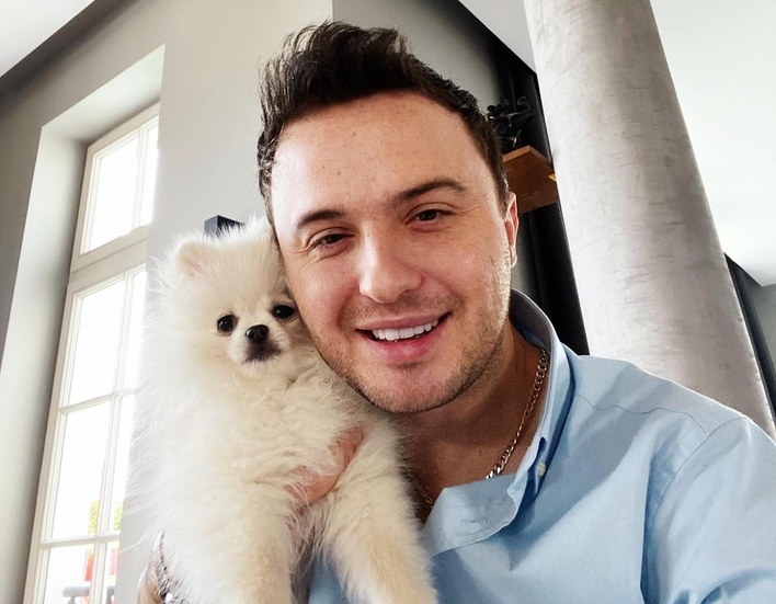 Patryk Pegza z grupy disco Polo After Party pokazał gdzie mieszka! To raj! Widoki zapierają dech w piersiach!