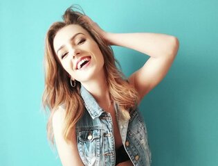 Czy porzuci branżę muzyczną? Wokalistka disco polo przechodzi na inny rodzaj sztuki!