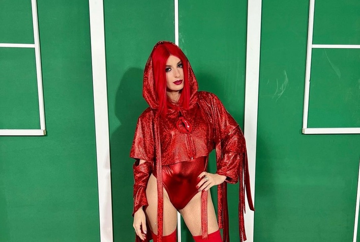 Gwiazda disco polo rozgrzała internautów bardzo odważną stylizacją! Odsłoniła naprawdę sporo!