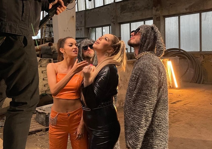 Wokalistki zespołu Topky połączyły siły z formacją Łobuzy! To będzie najgorętszy duet disco polo tego roku?! [Zdjęcia]
