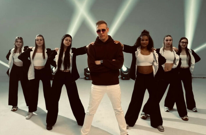 Wolter z nowym hitem „Siebie mi daj”! Przedpremierowy fragment już w sieci – fani zachwyceni