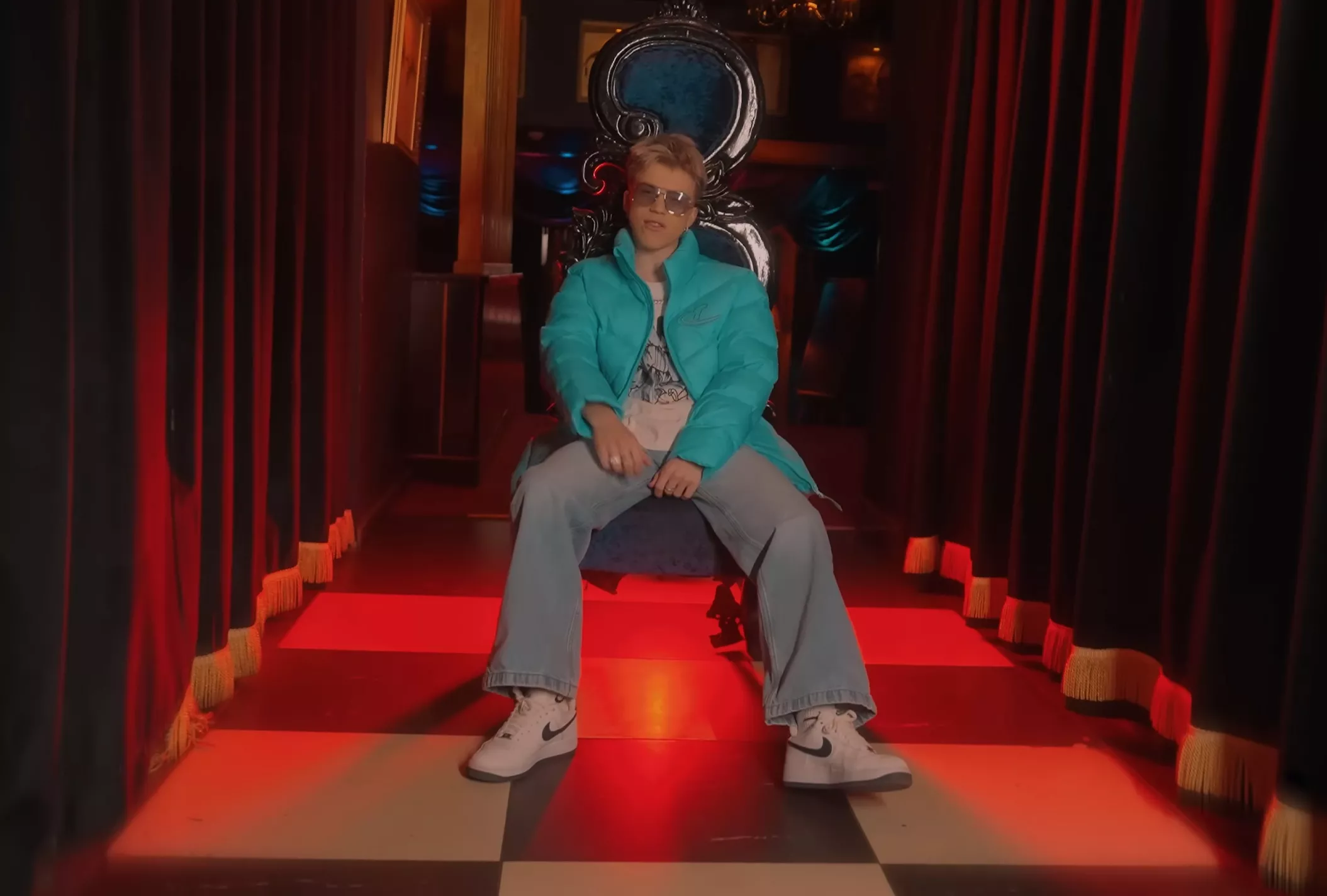 WonerS z premierą „Młode serce szybkie życie". Letni hit w klimacie reggaeton