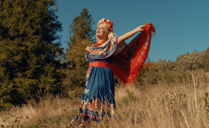 „Wpadłeś mi w oko” to prawdziwy hit! Beathris zachwyca naturalnością i szczerością w nowym utworze