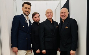 Wszyscy patrzyli na Karola Zawrotniaka z Defis. Tak wyglądał w TV Republika