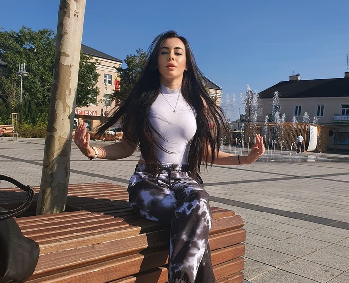 Gwiazda wygląda bosko! Popularna wokalistka disco polo zachęca do aktywności na świeżym powietrzu! 