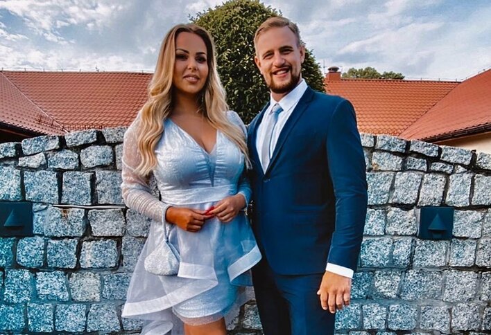 Wyglądają olśniewająco! Paula Karpowicz (Top Girls) wraz z partnerem olśniła gości weselnych!