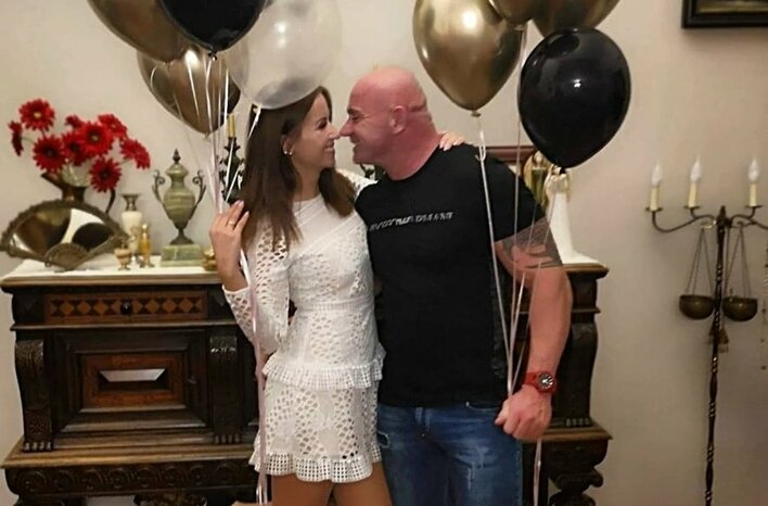 Wyjątkowe chwile w życiu gwiazdy disco polo! Jego partnerka powiedziała "TAK"! 