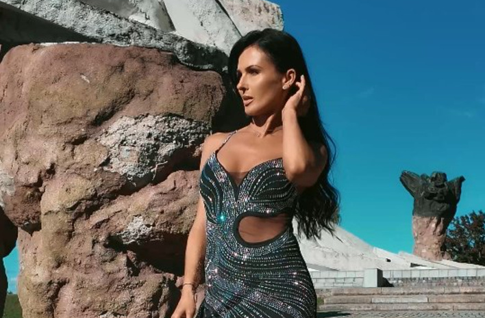 Yoko kusi w czerni! Marta Konopla w stylizacji, która rozgrzała scenę disco polo