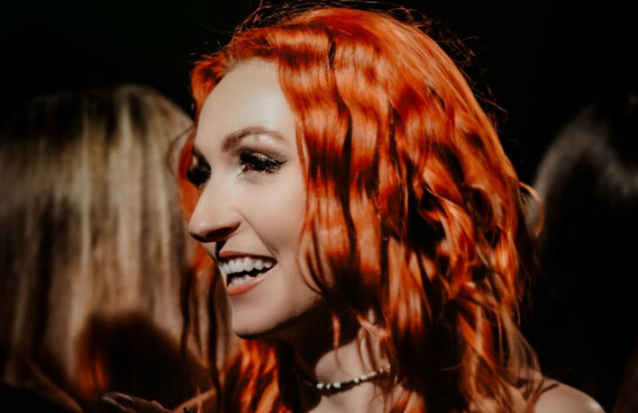 YouTube ograniczył klip młodej gwiazdy disco polo! Skandal w branży mimo braku nagości!

