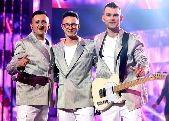 Z ostatniej chwili! Cała prawda o wypadku samochodowym gwiazd disco polo! Kuba Urbański oburzony wyrokiem sądu! 