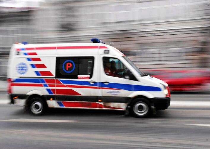 Z ostatniej chwili! Znany gwiazdor disco polo trafił do szpitala i odwołuje koncerty na weekend! Kamil Kossakowski opublikował w sieci smutną wiadomość!