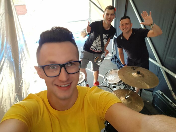 "Zaraz w Ciebie wejdę" OSTRA produkcja disco polo podbija internet! | VIDEO