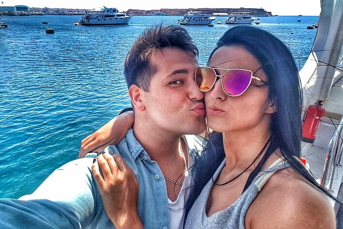 Zaręczył się cztery lata temu, ale zwlekał z weselem. Dlaczego?