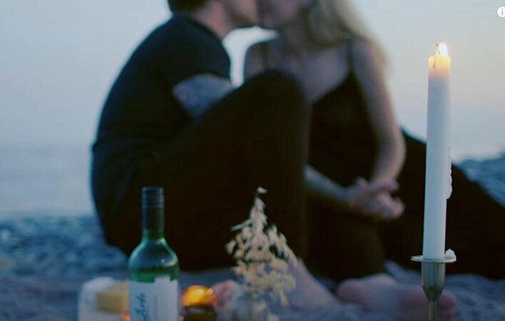 Zaskakująca premiera zespołu Vivat pt. „Ela, Ella„ jest już w sieci! Artyści z USA podbiją tą NOWOŚCIĄ polski rynek muzyczny? 