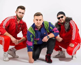 Zaskakująca ubiór sceniczny gwiazd disco polo! Zobaczcie co mają na sobie przystojni faceci!