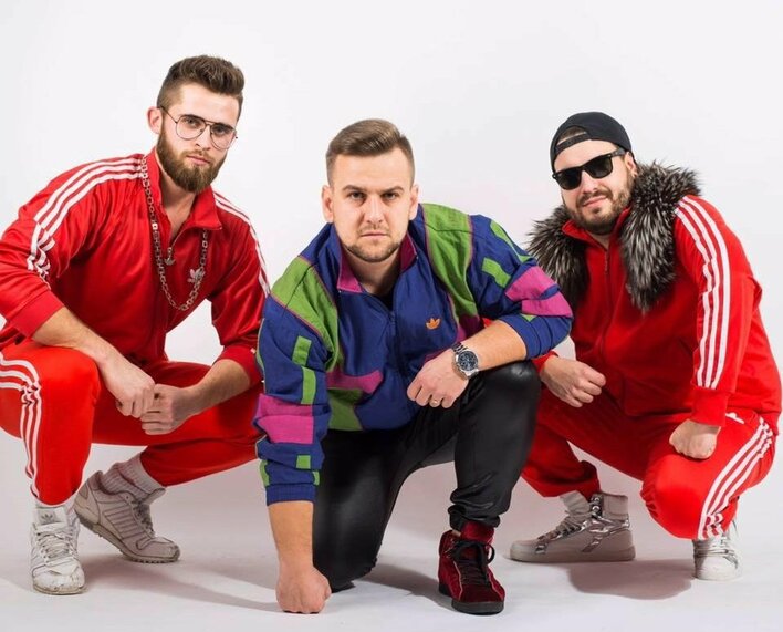 Zaskakująca ubiór sceniczny gwiazd disco polo! Zobaczcie co mają na sobie przystojni faceci!