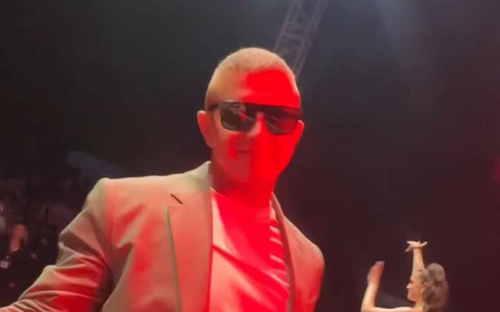 „Zawsze tam gdzie Ty” na koncercie Dawida Narożnego! Brzmi lepiej niż oryginał? 