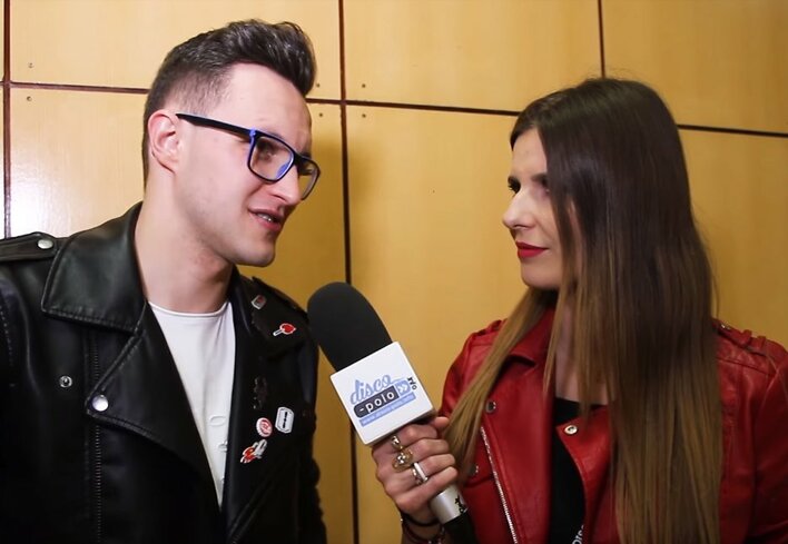 Zażądała kilkudziesięciu tysięcy złotych za wystąpienie w teledysku! Zespół Playboys wygrał sprawę w sądzie! Komentarz lidera! | VIDEO