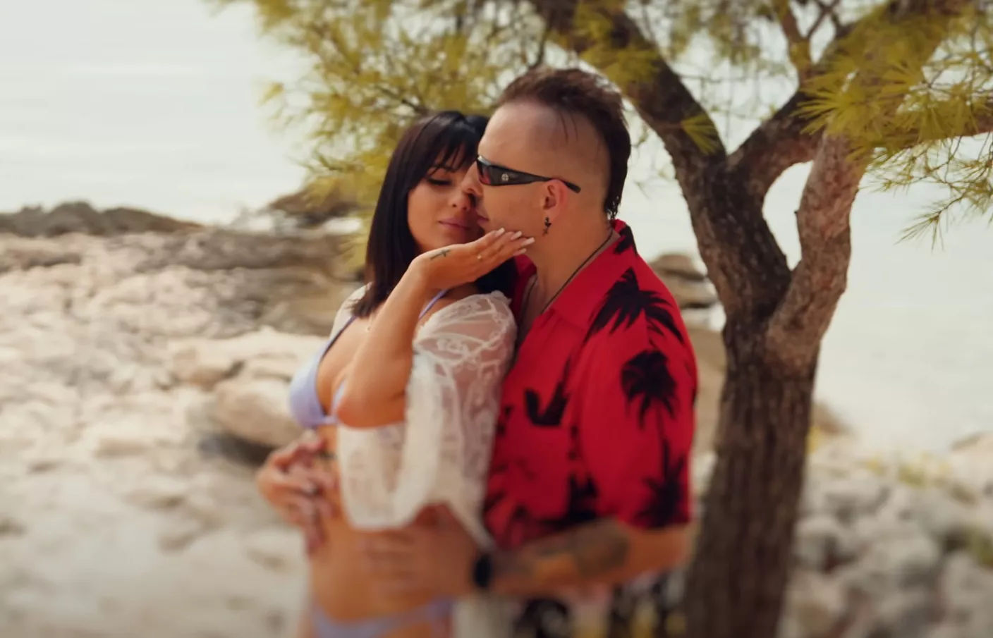 Zbija fortunę na disco polo?! Paweł Dudek Czadoman nie ma sobie równych! Ten materiał to HIT! 