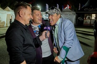 Zenek Martyniuk w duecie z Bad Boys Blue! Artysta wystąpił z myślą o ukochanej żonie - Danucie! | VIDEO