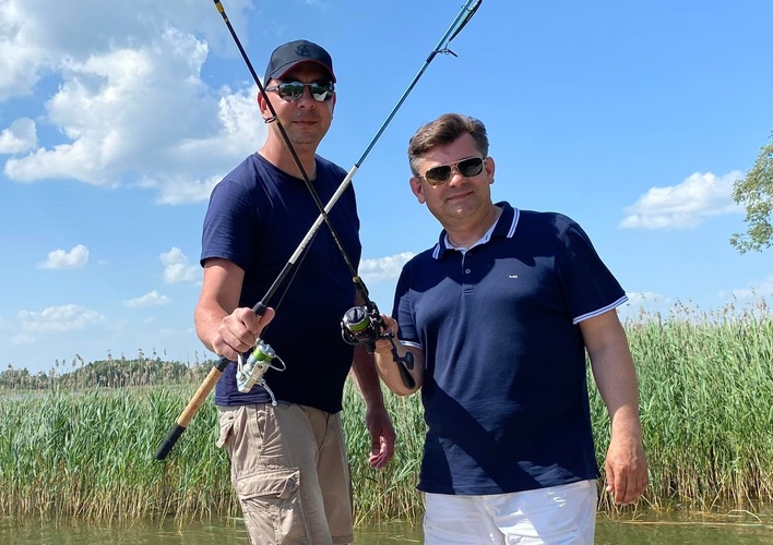Zenek Martyniuk Akcent w popularnym programie wędkarskim. Czym zaskoczy gwiazdor disco polo?!  