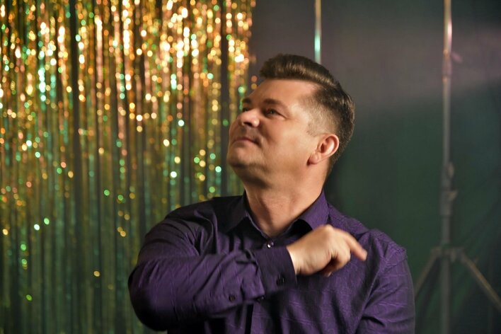 Zenon Martyniuk dał czadu! Niesamowity występ grupy Akcent oczarował wszystkich | VIDEO