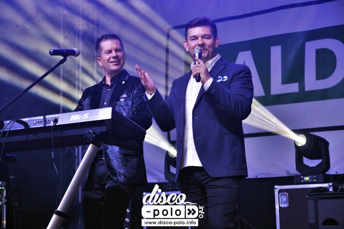 Zenon Martyniuk i grupa Akcent w premierowej kompilacji wielkich przebojów. Fani disco polo są zachwyceni| NOWOŚĆ 