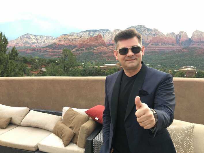 Zenon Martyniuk z limitowaną serią własnego alkoholu! Zobaczcie, jak wygląda butelka tego ekskluzywnego trunku! 