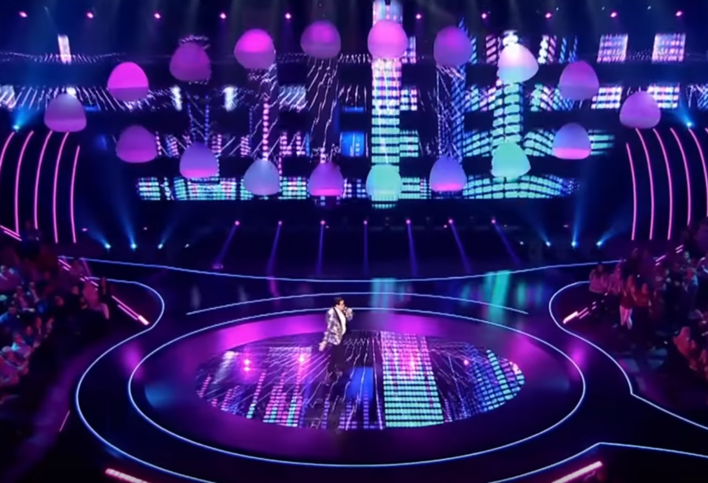 Zenon Martyniuk może obawiać się konkurencji?! Ten występ podzielił internautów! 