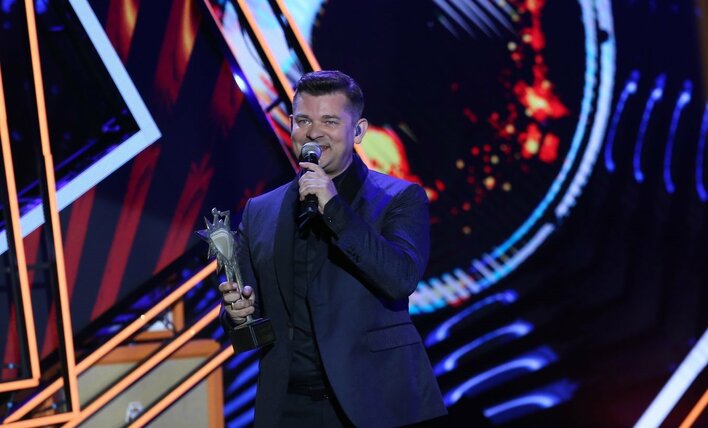 Zenon Martyniuk zmiażdżył konkurencję! Król disco polo najlepszy!