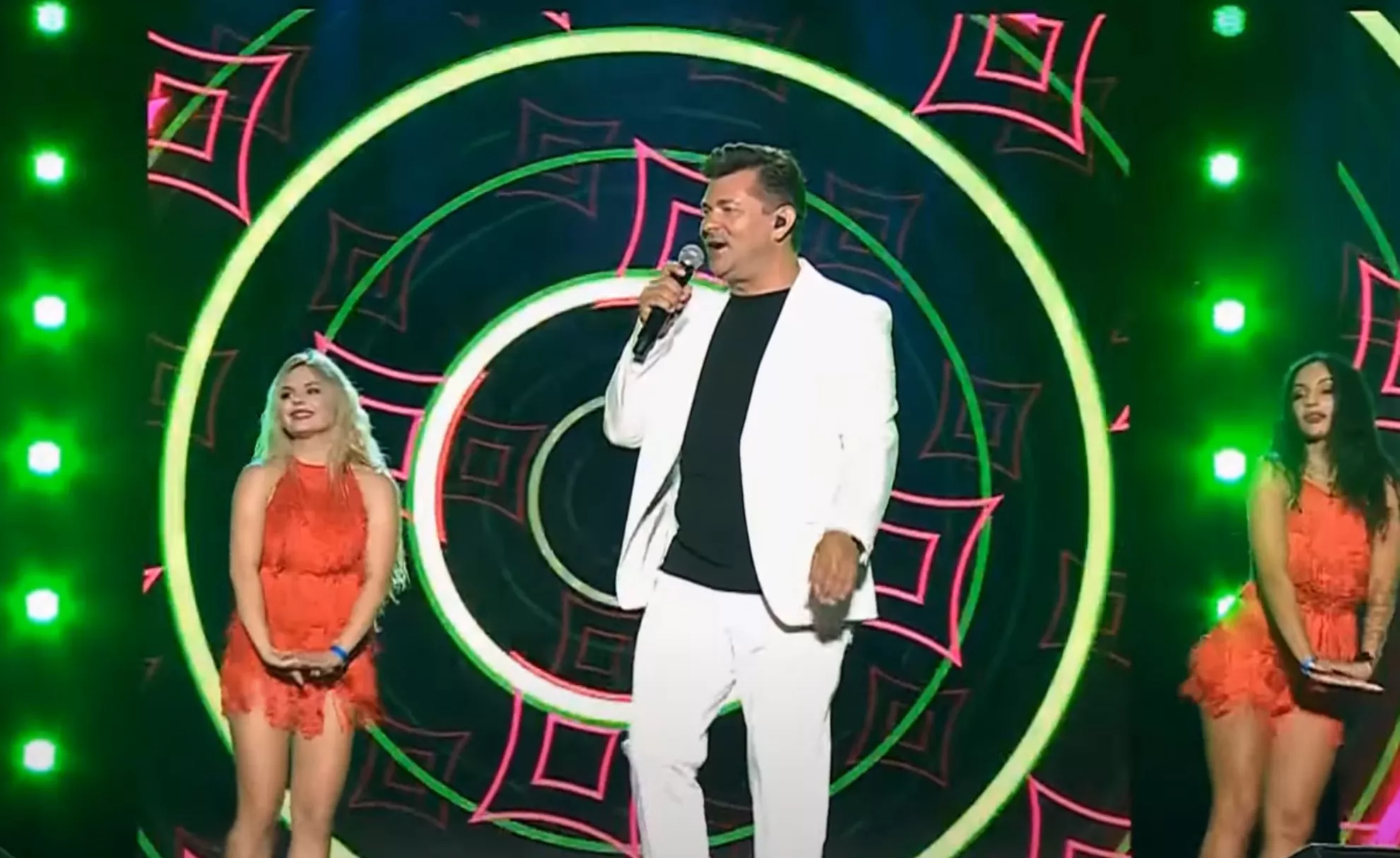 Zenon Martyniuk znów porwał tłumy! ”Przez Twe oczy zielone” w wyjątkowym wykonaniu