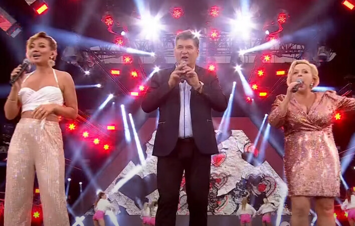 Zespół Bayer Full podbił serca uczestników Disco Hit Festival Kobylnica! Słynne „Majteczki w kropeczki„ zanuciła cała Polska!