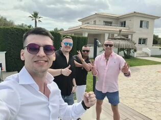 Zespół Bayera na Majorce przygotowuje muzyczne tsunami! Co takiego szykują dla fanów?