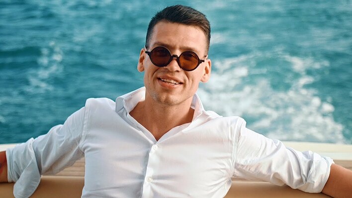 Fani nie mają wątpliwości: „To będzie hit„! Zespół Bayera zaskoczył wakacyjną premierą pt. „Lecimy„