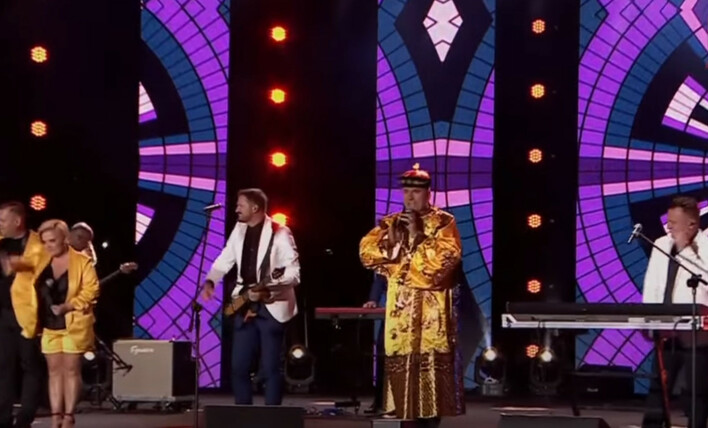 Wielki HIT grupy Classic po chińsku?! Wyjątkowy DUET z Bayer Full hitem w sieci! Jak wyszło?! 