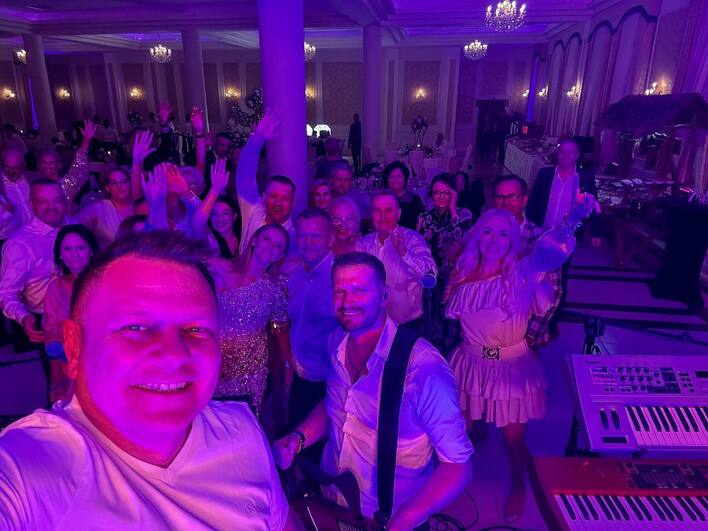 Zespół Classic zagrał na rocznicy ślubu! To najlepszy zespół disco polo na każdą impreze?!