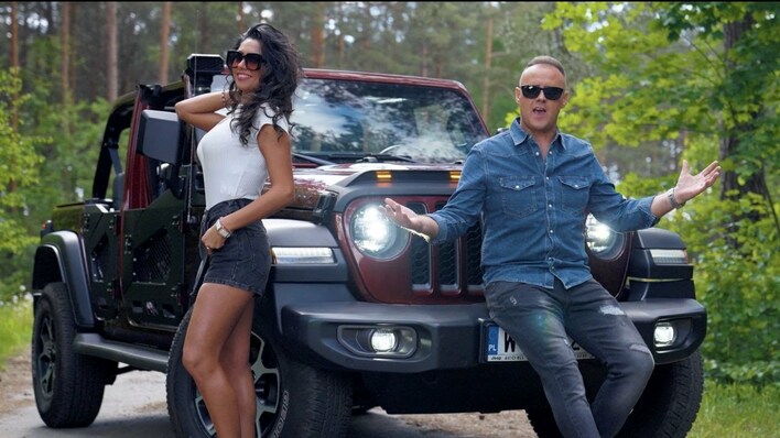 Zespół Diadem zaskakuje nową wersją utworu ”Raz w życiu”! Teledysk z tajemniczą brunetką robi wrażenie