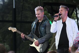 Zespól disco polo śpiewa wielki przebój pt. "Weź nie pytaj"! Jak im poszło? | VIDEO