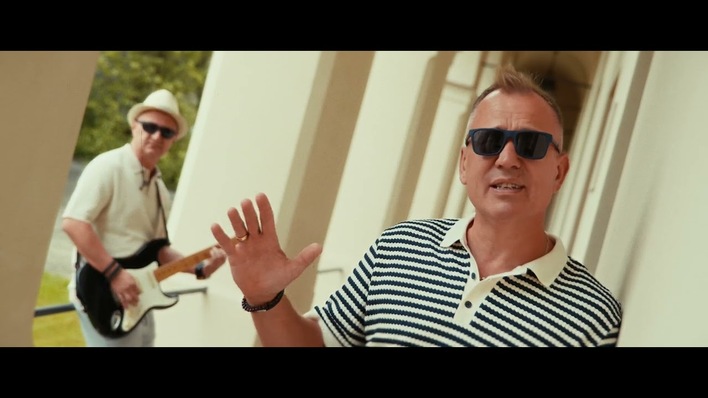 Gwiazdy disco polo Dox w wielkim hicie Lady Pank „Zostawcie Titanica„! Fani „Brawo! Unowocześniona wersja„