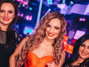 Kolejne zmiany w branży disco polo - ZNANY zespół poszukuje menadżera! Oferta jest bardzo bogata?!