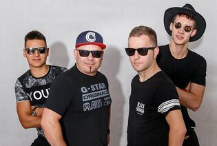 Zespół Lecimy prezentuje się w nowej osłonie - Skrzypce okażą się hitem? 