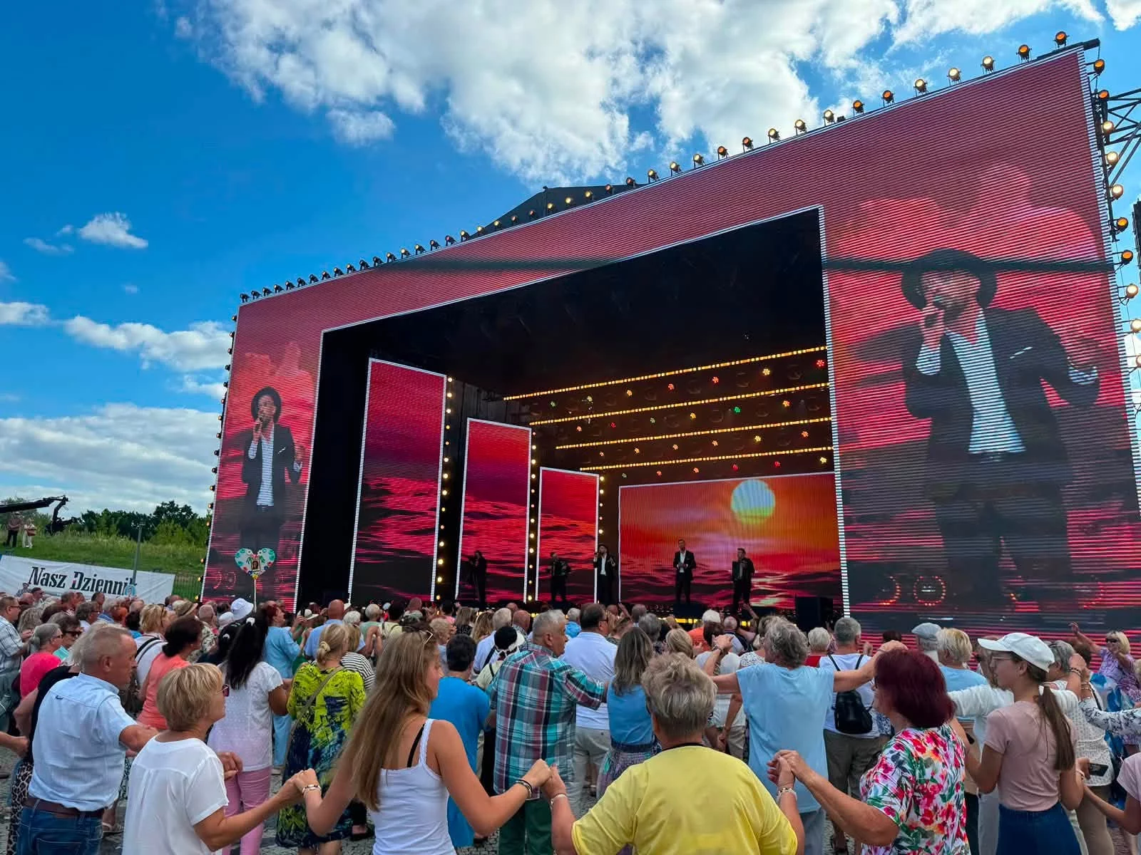 Zespół MarsaAlam nie wytrzymał po koncercie w Toruniu. Muzycy pokazali wszystko.