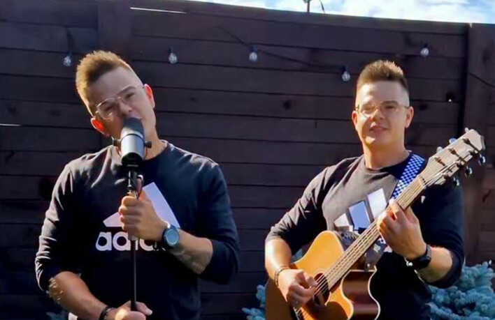 Zespół MASSiVE zaskakuje akustyczną wersją przeboju „A wieczorem” z repertuaru Raider