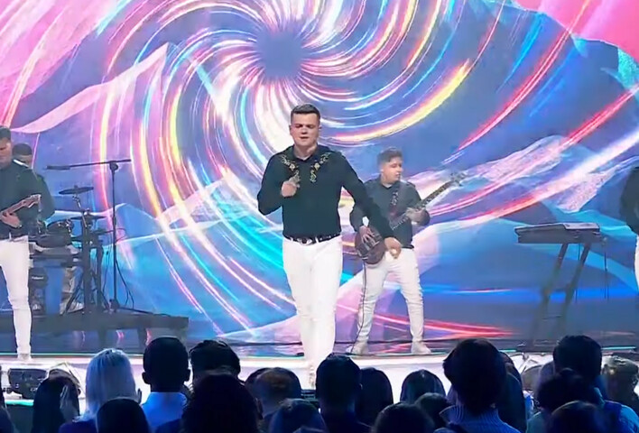 Zespół Max z Jankowej zachwyca podczas finału Disco Star w utworze "Dziewczyno z wysokich gór"

