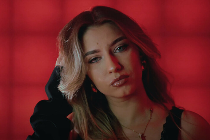 Zespół Max zaskakuje nowym brzmieniem! „Diamentowe Oczy” to mocna premiera disco polo w klubowym stylu