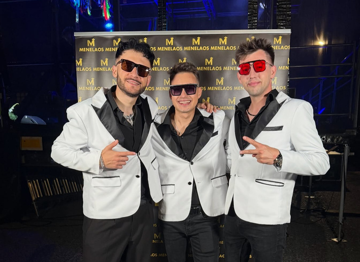 Zespół Menelaos porwał gości na weselu Magdy i Karola. Mamy VIDEO