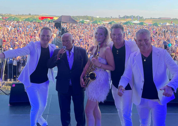 Zespół Mig - Muzyczne Rodzeństwo Podbija Serca Polskich Fanów! Tłumy fanów na ich koncertach!