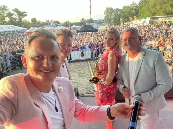 Zespół Mig dał czadu w Złotowie! „Wymarzona„, „Miód malina„ to wielkie przeboje disco polo, które zna każdy!