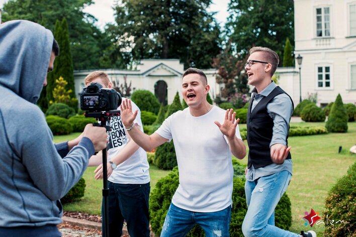 Zespół Power Bond wyznaje miłość! Nadchodzi nowość!